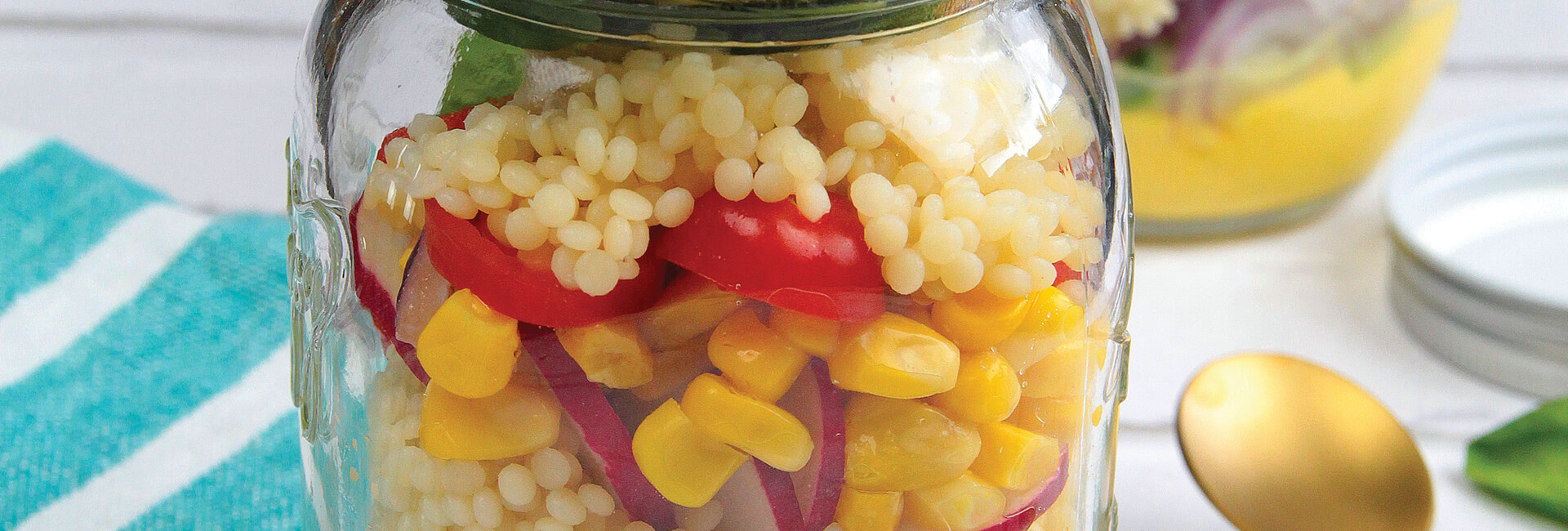 Salade repas de Couscous en perles Mason Jar